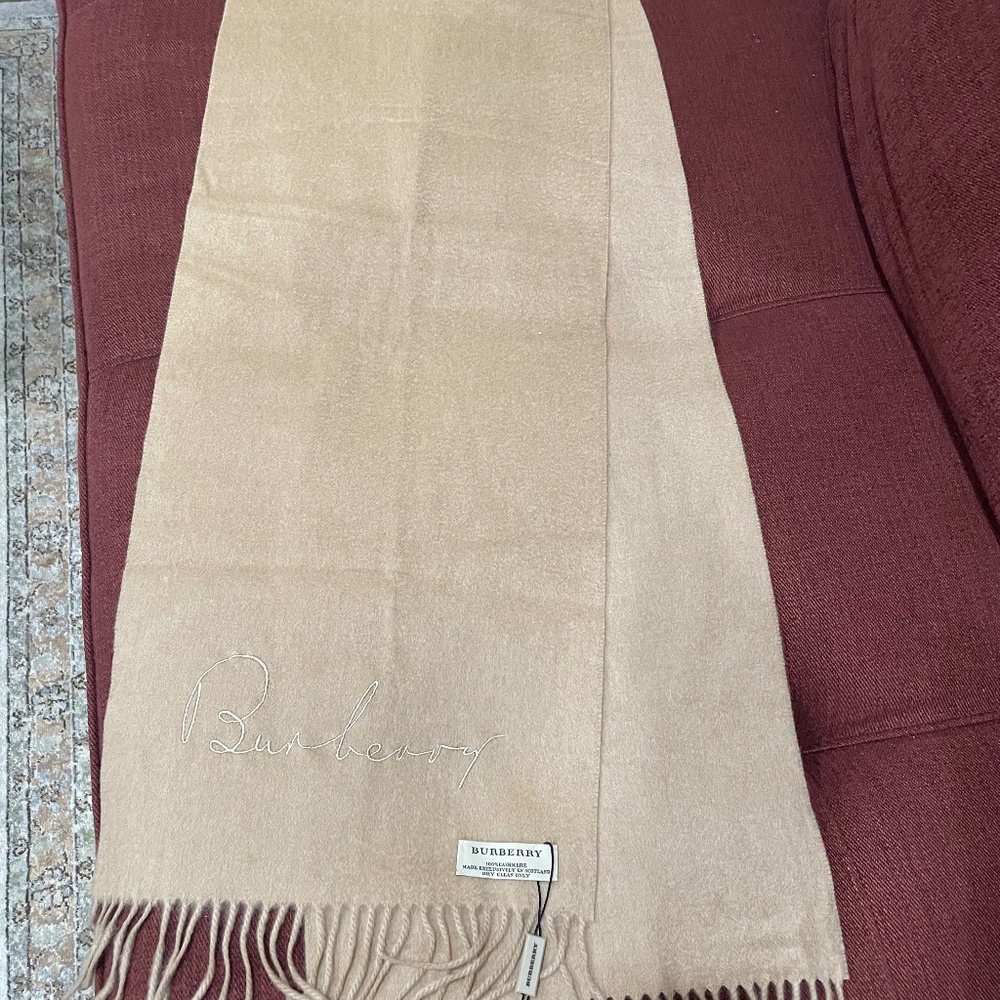 Burberry Women Stole